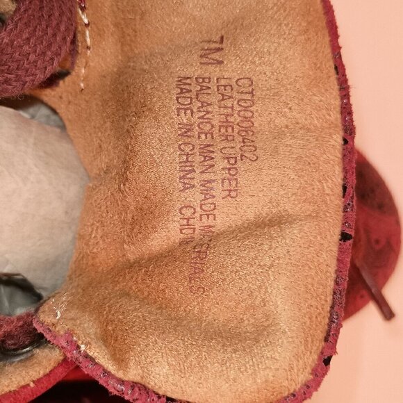 Comfortiva Align Women's Caledonia Paisley Print Lace Up Sneakers NWT Size 7 - Picture 10 of 11